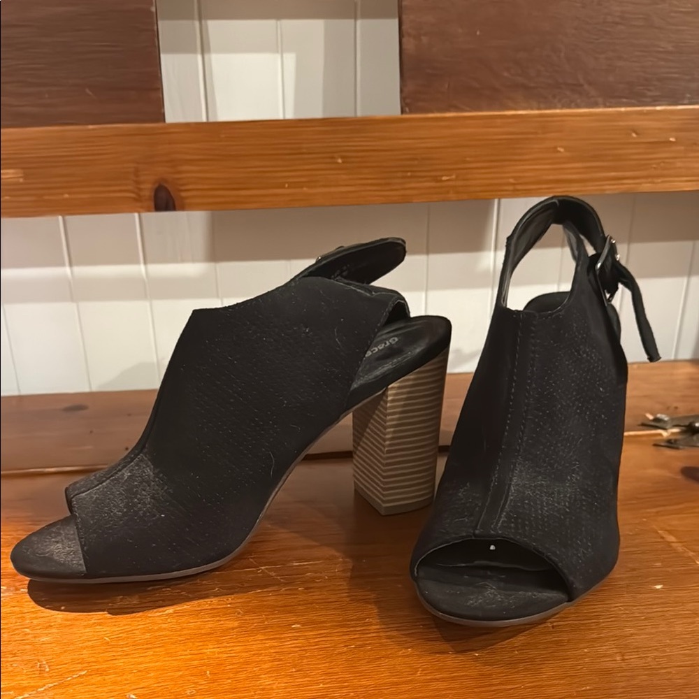 Graceland shoes